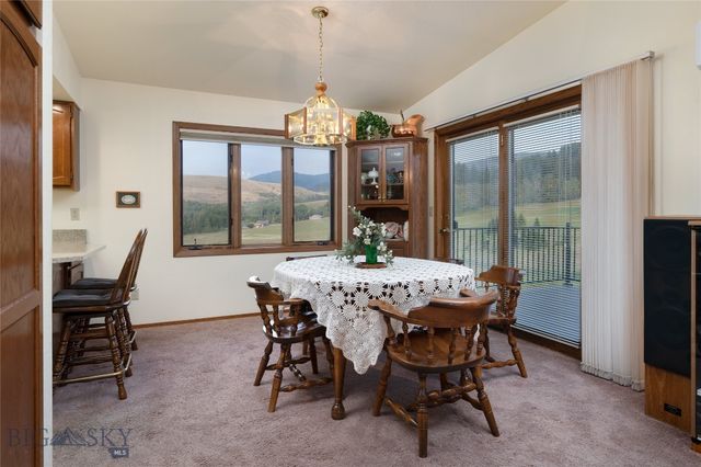 3250 Big Bear Road, Gallatin Gateway, MT 59730