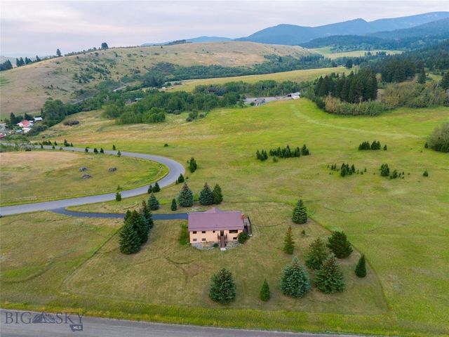 3250 Big Bear Road, Gallatin Gateway, MT 59730
