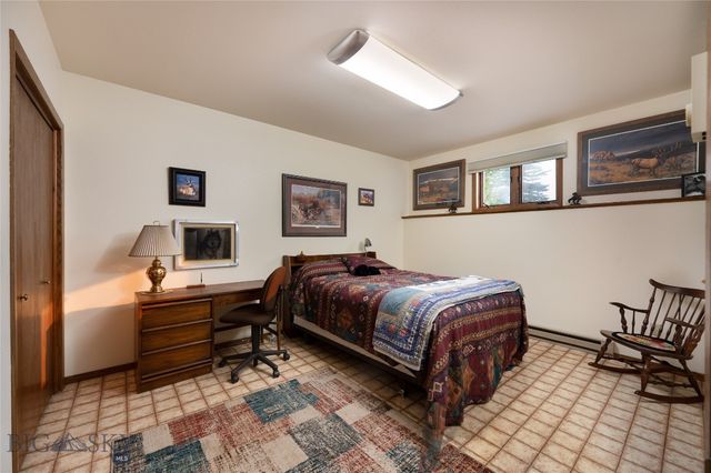 3250 Big Bear Road, Gallatin Gateway, MT 59730