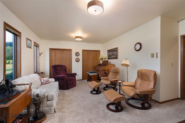 3250 Big Bear Road, Gallatin Gateway, MT 59730