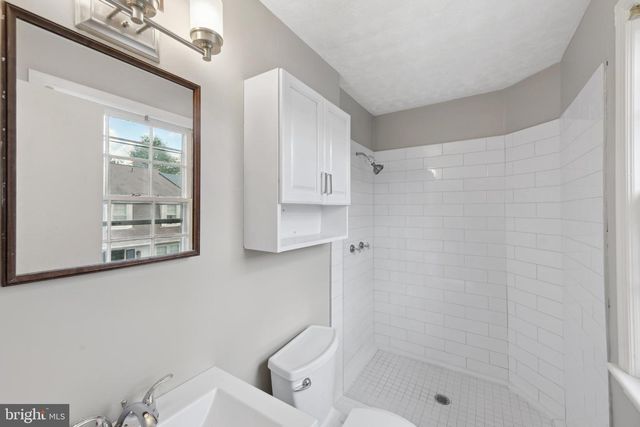 1549 BRUTON CT, Mclean, VA 22101