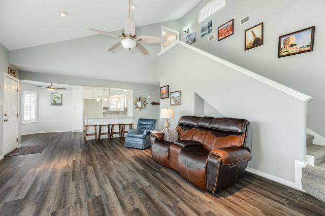 25138 Intrepid Lane, Galveston, TX 77554