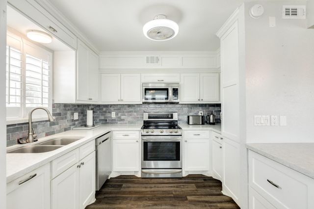 25138 Intrepid Lane, Galveston, TX 77554