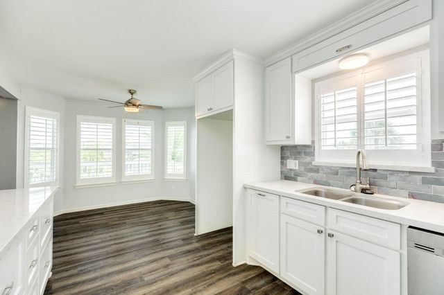 25138 Intrepid Lane, Galveston, TX 77554