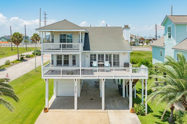 25138 Intrepid Lane, Galveston, TX 77554