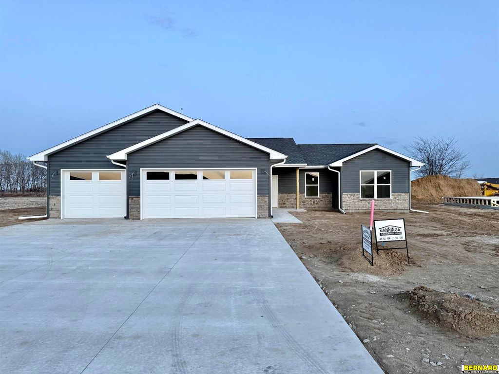 1719 Morgan Drive, Nebraska City, NE 68410