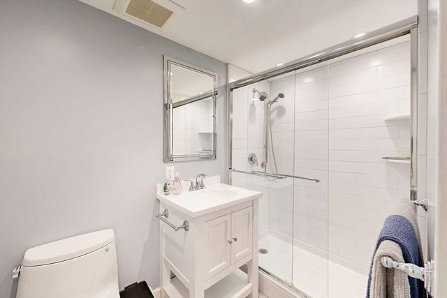 45 Longwood Ave 707, Brookline, MA 02446