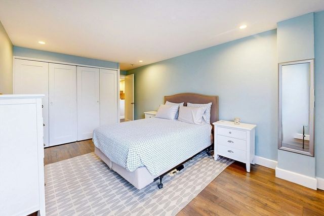 45 Longwood Ave 707, Brookline, MA 02446