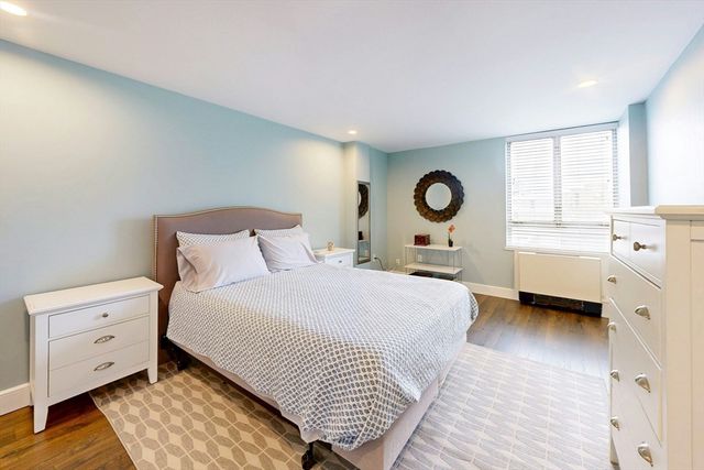 45 Longwood Ave 707, Brookline, MA 02446