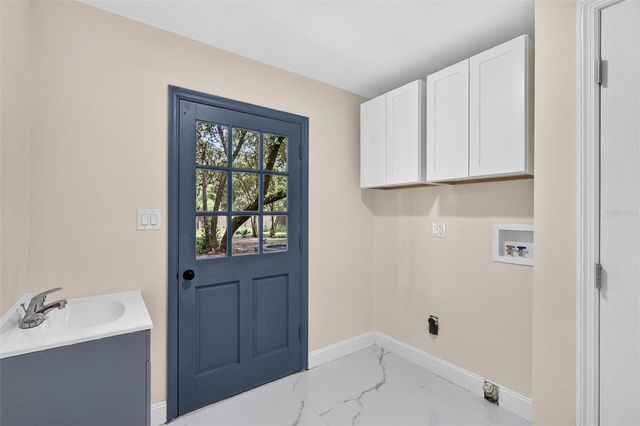 300 SCOTT ROAD, Geneva, FL 32732