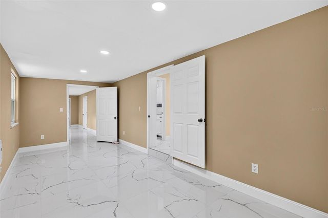 300 SCOTT ROAD, Geneva, FL 32732