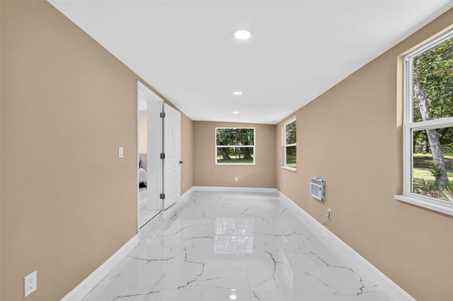 300 SCOTT ROAD, Geneva, FL 32732