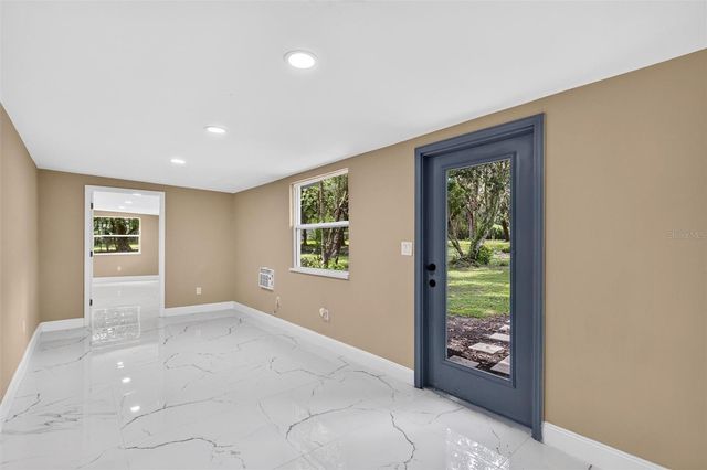 300 SCOTT ROAD, Geneva, FL 32732