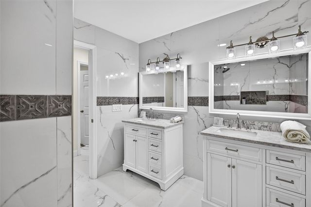300 SCOTT ROAD, Geneva, FL 32732