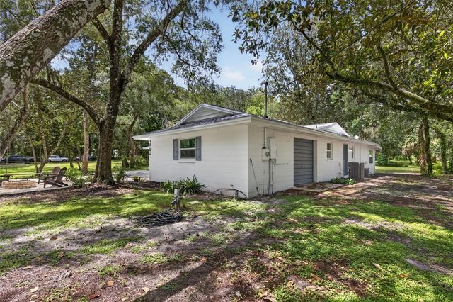 300 SCOTT ROAD, Geneva, FL 32732