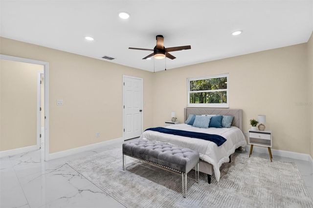 300 SCOTT ROAD, Geneva, FL 32732