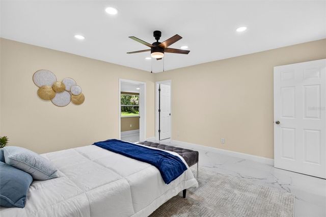 300 SCOTT ROAD, Geneva, FL 32732