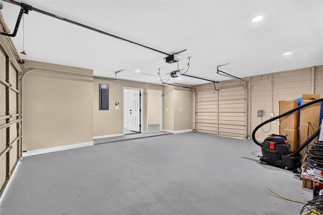 300 SCOTT ROAD, Geneva, FL 32732
