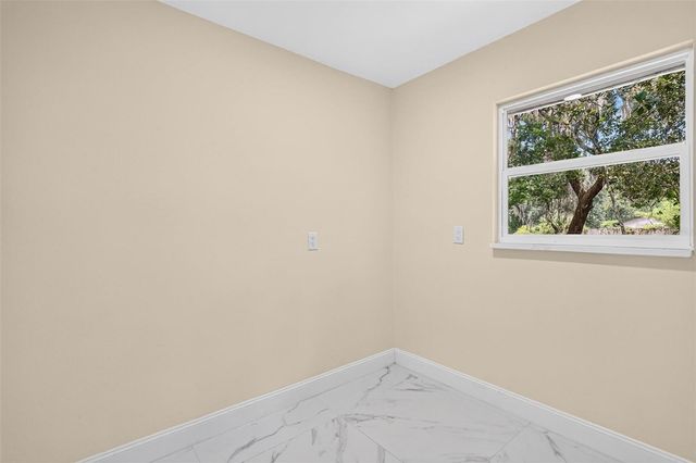 300 SCOTT ROAD, Geneva, FL 32732