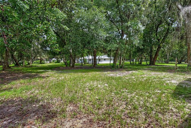 300 SCOTT ROAD, Geneva, FL 32732