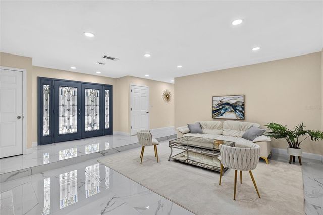 300 SCOTT ROAD, Geneva, FL 32732