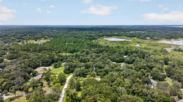 300 SCOTT ROAD, Geneva, FL 32732