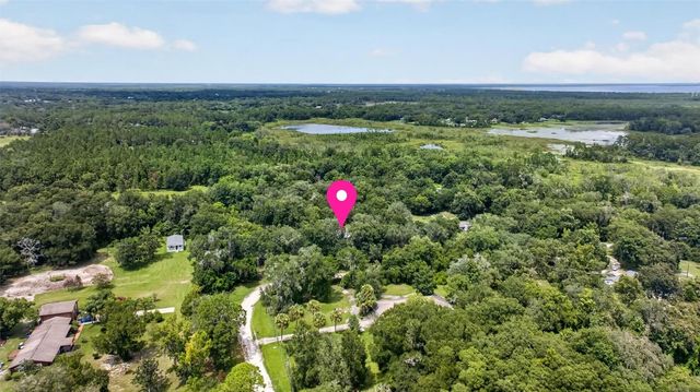 300 SCOTT ROAD, Geneva, FL 32732