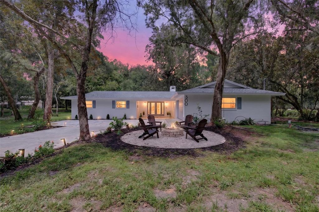 300 SCOTT ROAD, Geneva, FL 32732