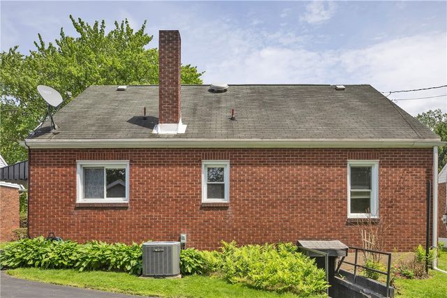 212 Shady Ave, Cheswick, PA 15024
