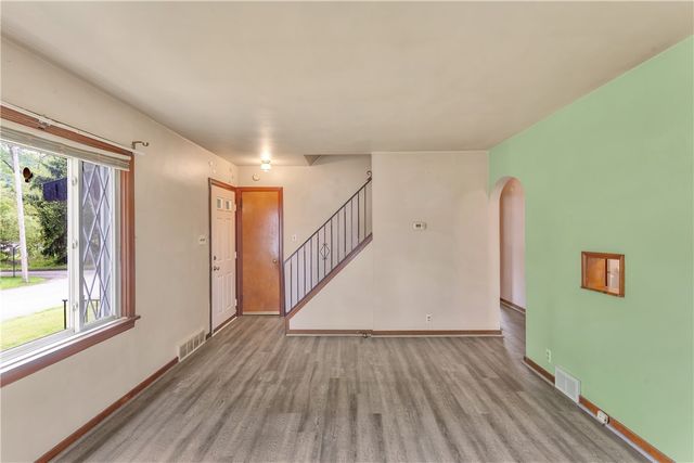 212 Shady Ave, Cheswick, PA 15024