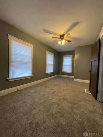 212 E Hillcrest Avenue, Dayton, OH 45405