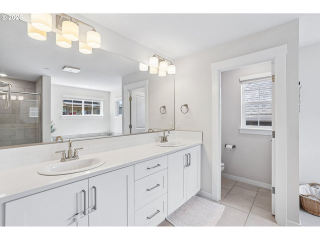 11228 Sw STOCKHOLM Dr, Wilsonville, OR 97070