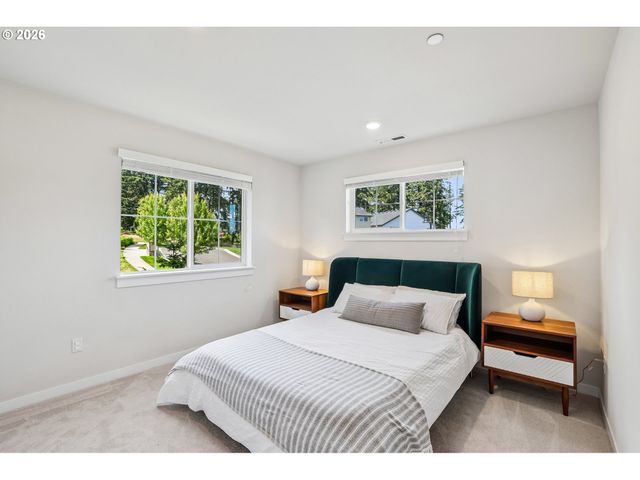 11228 Sw STOCKHOLM Dr, Wilsonville, OR 97070