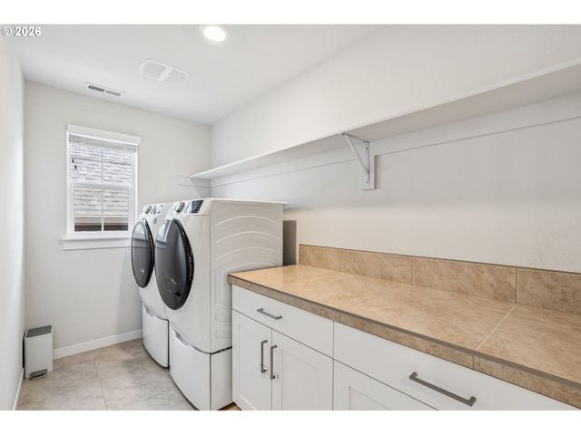 11228 Sw STOCKHOLM Dr, Wilsonville, OR 97070