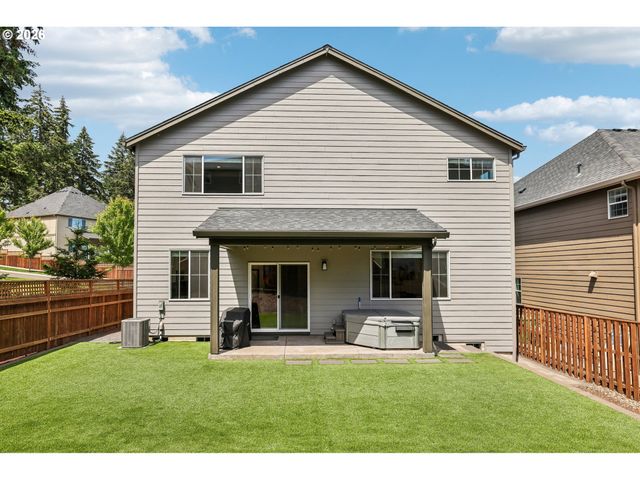 11228 Sw STOCKHOLM Dr, Wilsonville, OR 97070