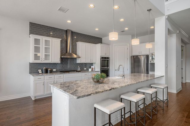 313 Escondido DR, Georgetown, TX 78633