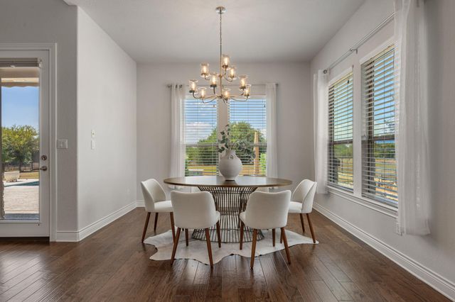 313 Escondido DR, Georgetown, TX 78633