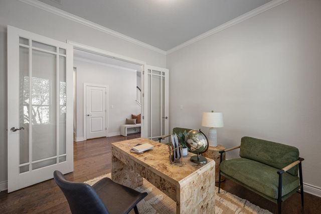313 Escondido DR, Georgetown, TX 78633