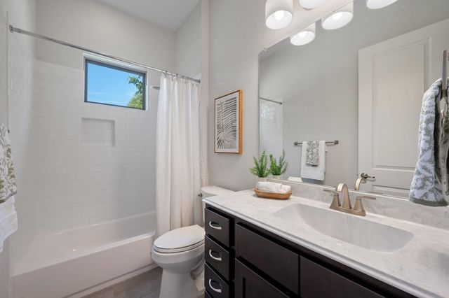 313 Escondido DR, Georgetown, TX 78633