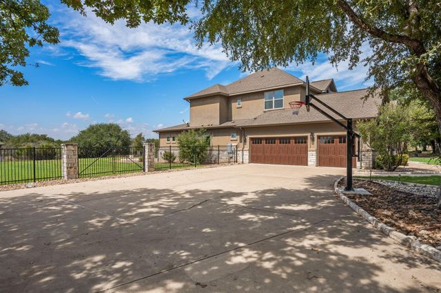 313 Escondido DR, Georgetown, TX 78633