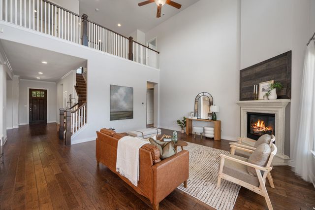 313 Escondido DR, Georgetown, TX 78633