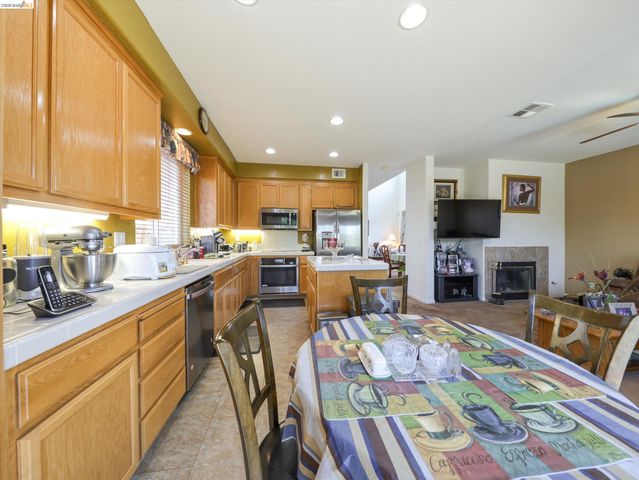 3436 Chaplet St, San Leandro, CA 94577