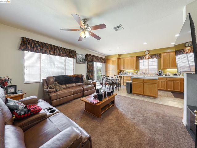 3436 Chaplet St, San Leandro, CA 94577