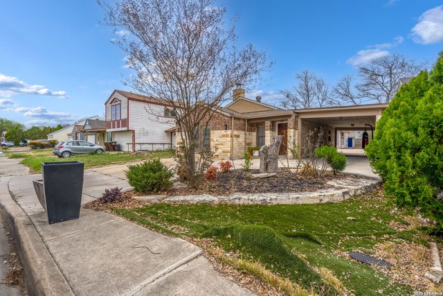 9927 E Sandy Field, San Antonio, TX 78245