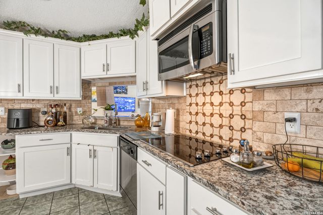 9927 E Sandy Field, San Antonio, TX 78245