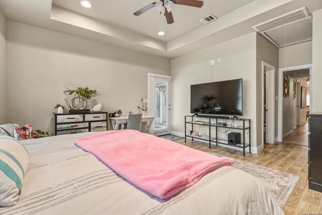 9927 E Sandy Field, San Antonio, TX 78245