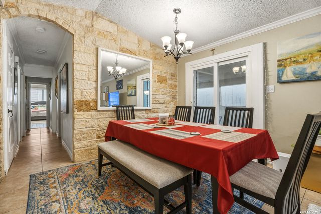 9927 E Sandy Field, San Antonio, TX 78245