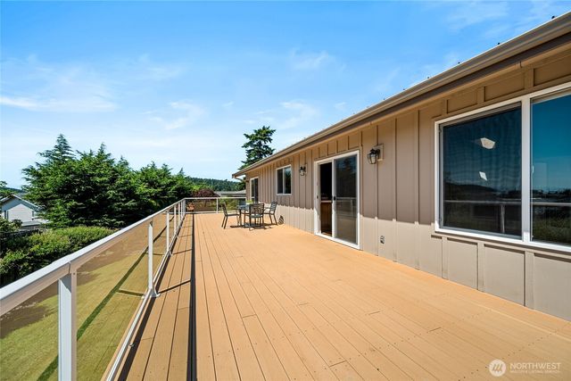 5305 Sterling Drive, Anacortes, WA 98221
