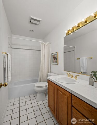 5305 Sterling Drive, Anacortes, WA 98221