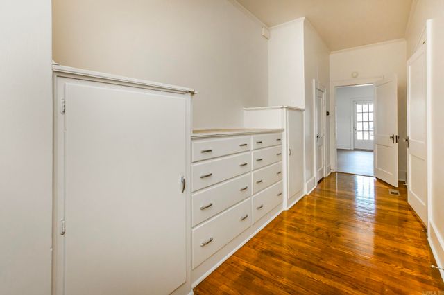 204 SE 3rd Street, England, AR 72046